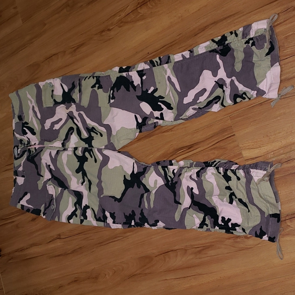 Zoey Beth camo pants
